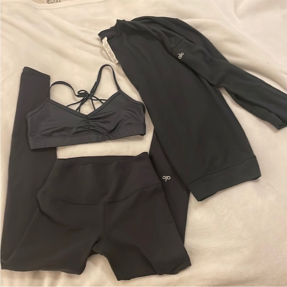 Alo Yoga 3 Piece Bundle